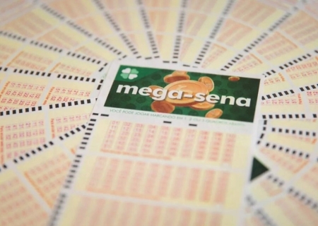 Mega-Sena pode pagar prêmio de R$ 105 milhões nesta quinta
