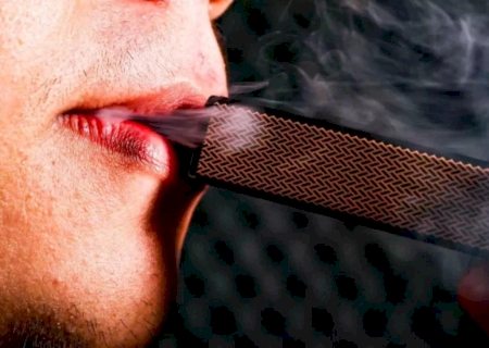 Homem é preso com quase 80 cigarros eletrônicos em MS