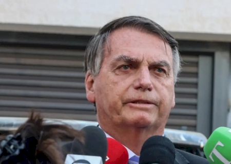 Defesa de Bolsonaro se pronuncia após PGR apresentar denúncia