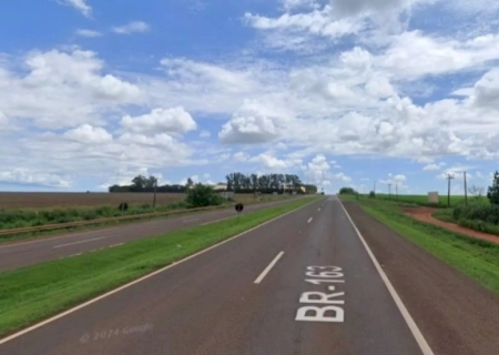 Acidente entre caminhão e van que levava pacientes para cirurgias deixa um morto na BR-163