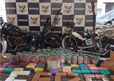 Polícia prende 'família do tráfico' e apreende fuzis e drogas em MS