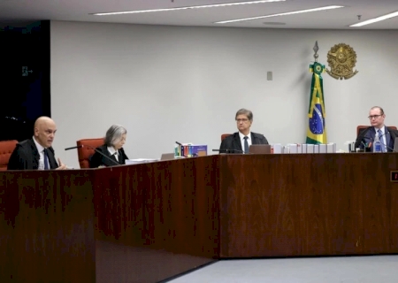 Por unanimidade, STF vota para tornar Bolsonaro e aliados réus