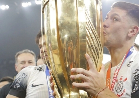 Garro explica drama antes de final e admite parar por tempo indeterminado para tratar dor no joelho