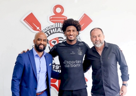 Corinthians oficializa renovação do empréstimo de Talles Magno; veja detalhes