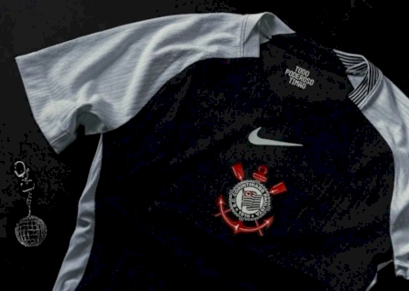 Corinthians lança novo segundo uniforme em homenagem ao Mundial de 2000