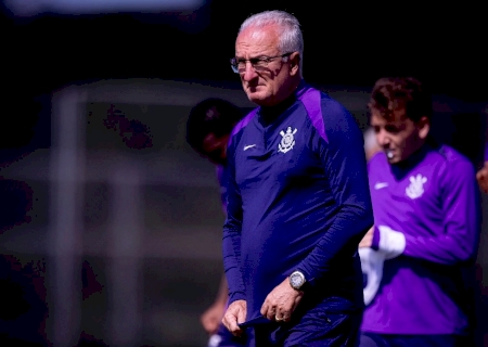 Escalação: Dorival ganha nova baixa e deve mudar defesa do Corinthians contra o Racing-URU