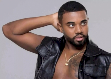 Ex-BBB Davi Brito mostra resultado de lipo HD: ‘Alguém quer lavar roupa?’
