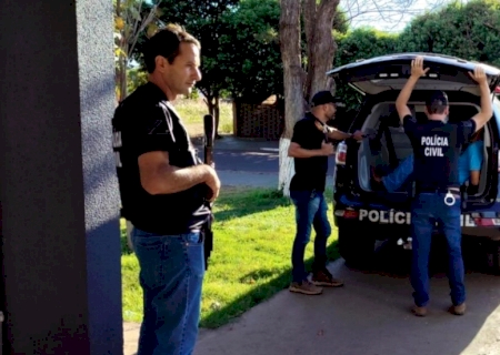 DEODÁPOLIS: Polícia Civil prende dois por tráfico de drogas e apreende cocaína e skunk