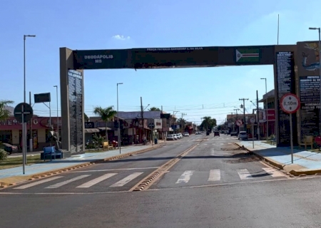 DEODÁPOLIS: Prefeitura começa a entregar os carnês do IPTU e da Taxa de Resíduos Sólidos 2025