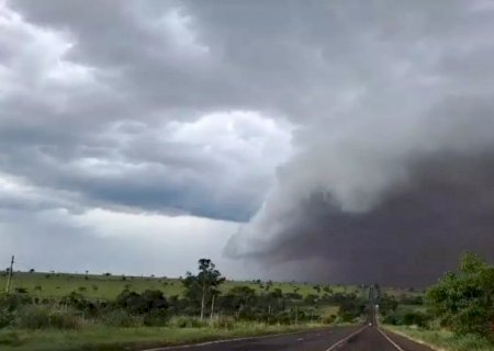 Previsão de tempestade deixa 11 cidades de MS em alerta; confira