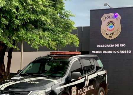 Crianças de 3 e 7 anos são encontradas bêbadas