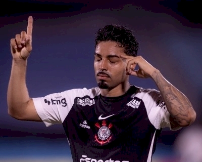 Corinthians vence o Racing-URU e se mantém vivo na Sul-Americana