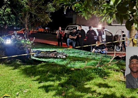 Homem é assassinato como a facada no peito em frente à Praça Paraguaia em Dourados