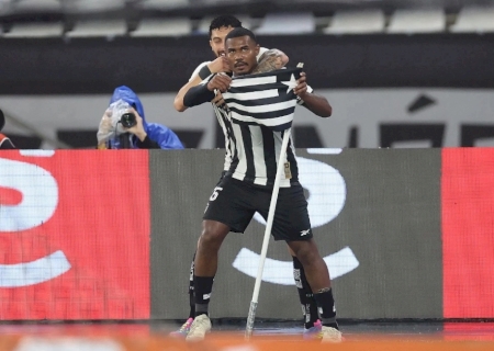 Botafogo x Estudiantes: veja prováveis escalações e onde assistir ao duelo pela Libertadores