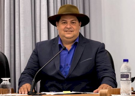 Márcio Alves solicita pista de caminhada no estádio Saraivão e iluminação na BR-376