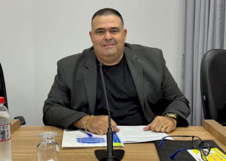 Professor Erlon pede repintura de faixas de pedestres e implantação de CRAS no bairro Vitória