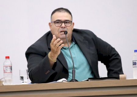 Professor Erlon propõe criação do “Lab Criativo Municipal' e cobertura em escola