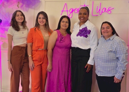 Primeira-dama Isis Sartori, vereadora Fernandinha Cazuza e secretária de Assistência Social Helaynne Santana visitam Maracaju para abertura do Agosto Lilás