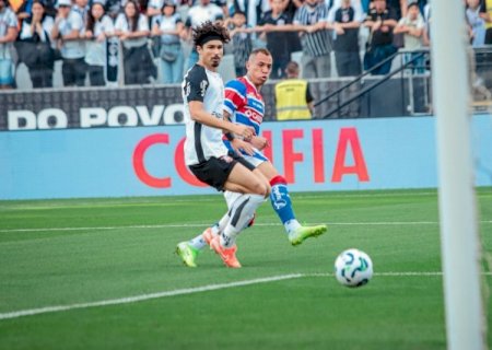 Corinthians poupa titulares e empata com o Fortaleza antes do Derby