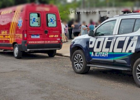 Menino de 10 anos é encontrado morto com pescoço preso em rede na varanda de casa