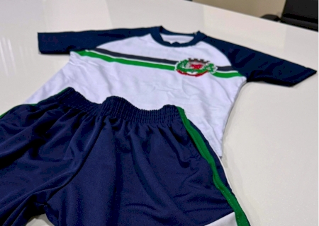 DEODÁPOLIS: Prefeitura inicia entrega dos uniformes escolares da Rede Municipal de Ensino