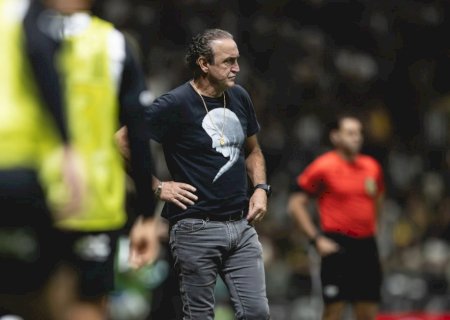Cuca deixa o comando do Atlético-MG