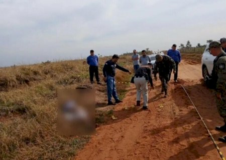 Amarrado e com ferimentos à bala, corpo é encontrado na fronteira com MS