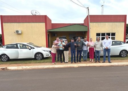 Novo Horizonte do Sul investe quase meio milhão em saúde e agricultura com entrega de veículos e implementos