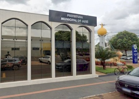 JATEÍ: Empresa vence licitação de R$ 351,4 mil para iluminação do “Natal de Luz 2025'
