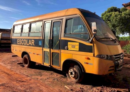 Leilão da Prefeitura de Angélica tem micro-ônibus a partir de R$ 21,8 mil