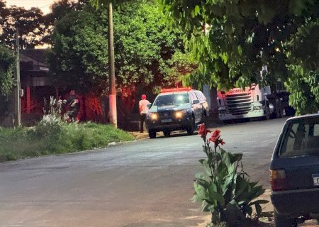 IVINHEMA: PM prende homem que invadiu várias residências e causou diversos danos no Bairro Vitória