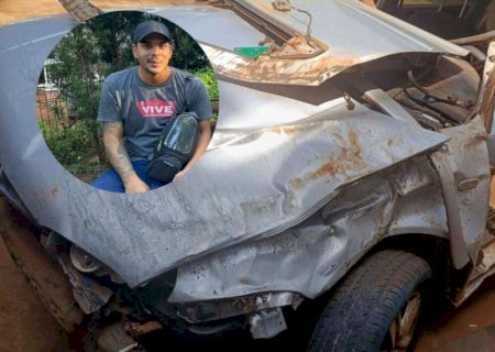 Motorista morre e esposa fica ferida após carro capotar na MS-395