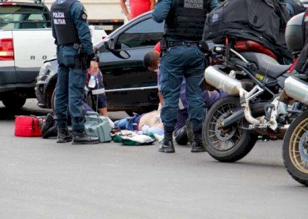 Homem sofre mal súbito ao volante enquanto saía de um posto de gasolina