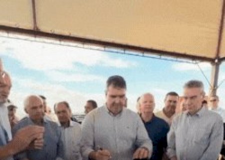 Riedel entrega escola em Juti e autoriza pavimentação da MS-289 até Amambai