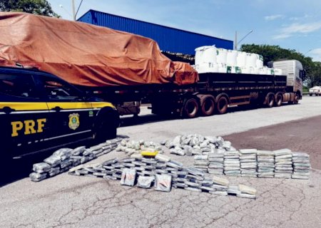 Fiscalização apreende 195 quilos de maconha em carga de ureia