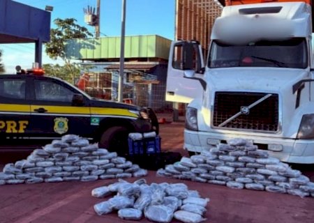 Boliviano é flagrado traficando quase 200kg de skunk