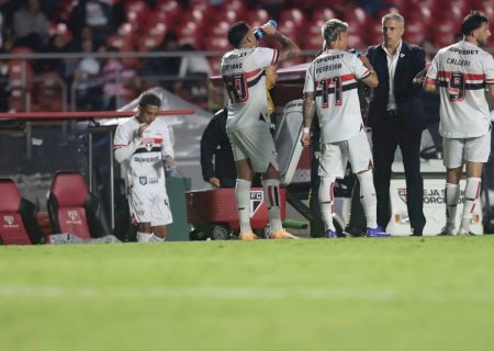 Análise: São Paulo volta a sufocar nos próprios erros e parece não sair do lugar