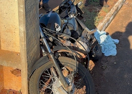 NOVA ANDRADINA: Motociclista morre após colidir contra poste