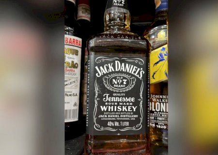 IVINHEMA: Polícia Militar frustra tentativa de furto de uma garrafa de bebida alcoólica em supermercado