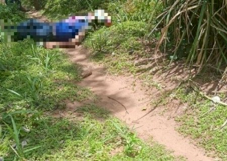 Corpo de mulher de 75 anos é encontrado degolado na fronteira
