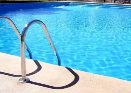 VICENTINA: Criança de 2 anos morre afogada em piscina de área de lazer