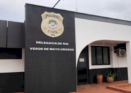 Casal é preso por fazer festa e dar bebidas a adolescentes em MS