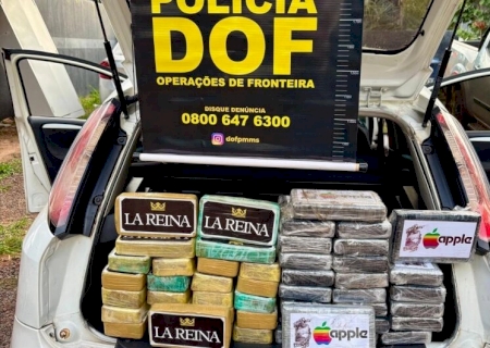 Fundo falso de veículo apreendido na fronteira escondia R$ 3,3 milhões em cocaína