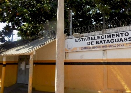 Presídio de Bataguassu opera com três agentes para 140 presos, denuncia servidor