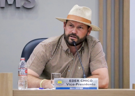 Eder Chicó solicita aquisição de novo uniformes para todos os funcionários do Hospital Municipal