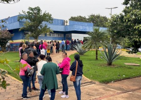 IVINHEMA: Grande fila no CEM gera reclamações e mobiliza Secretaria de Saúde