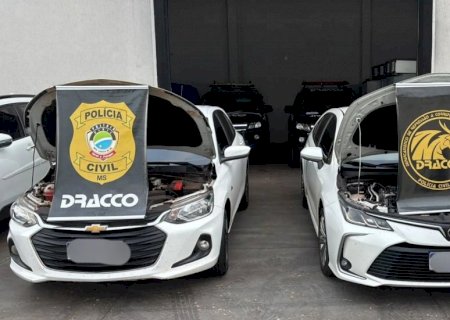 Dois são presos por envolvimento em receptação de carros durante fiscalização na BR-060