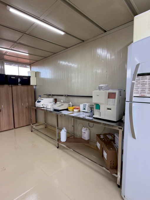 DEODÁPOLIS: Laboratório Municipal retoma atendimento completo com exames de urgência e rotina