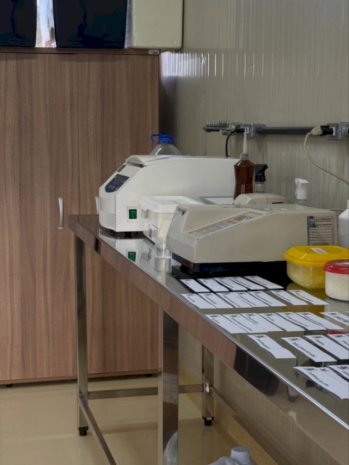 DEODÁPOLIS: Laboratório Municipal retoma atendimento completo com exames de urgência e rotina