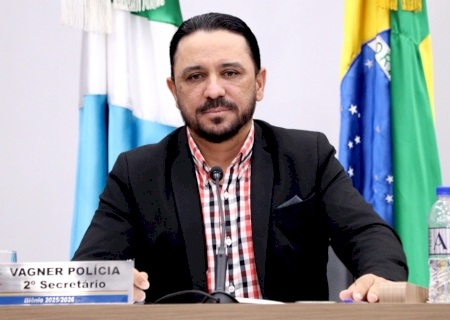 Vagner Polícia tem duas indicações aprovadas para melhorias em pontos de ônibus de Ivinhema
